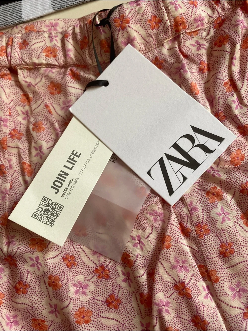 Zara Pink & Orange Floral Print Shorts Trim Lace & Sequin Detail NWT Size 11/12
